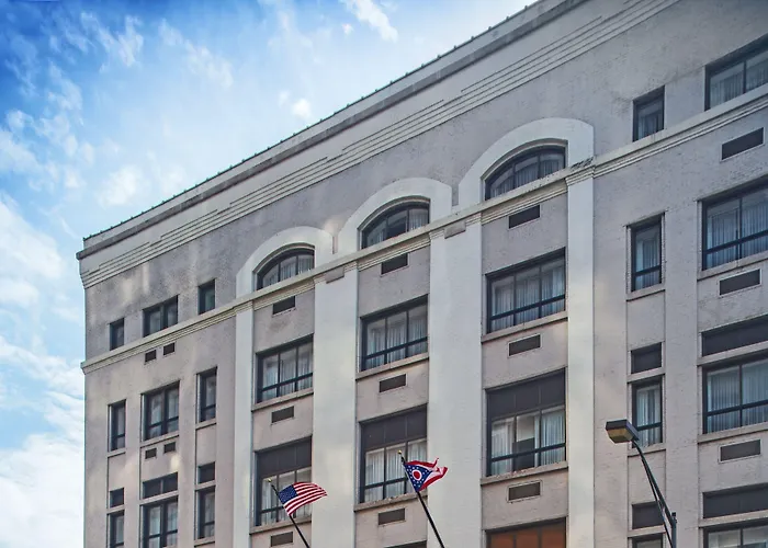 Courtyard By Marriott Columbus Downtown